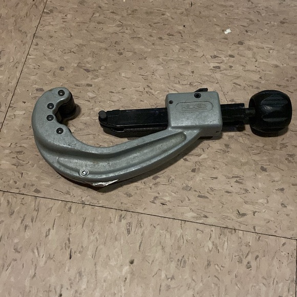 RIDGID 31642 Model 152 Quick-Acting Tubing Cutter - Picture 1 of 4